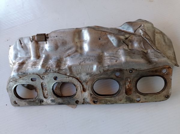 Тепловой экран выпускного коллектора Mercedes-Benz CLA 250, A2701420480