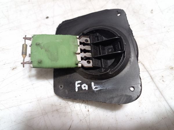 Резистор печки Skoda Fabia, 1999 - 2007 г.в., Шкода Фабия, 12375