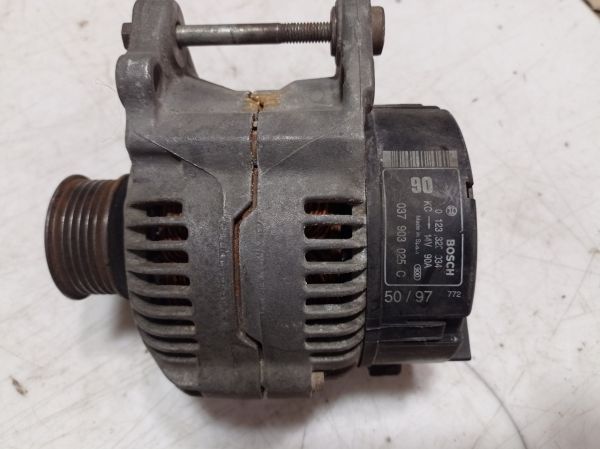 Генератор Skoda Fabia, 1999 - 2007 г.в., Шкода Фабия, 0123320034, 037903025C