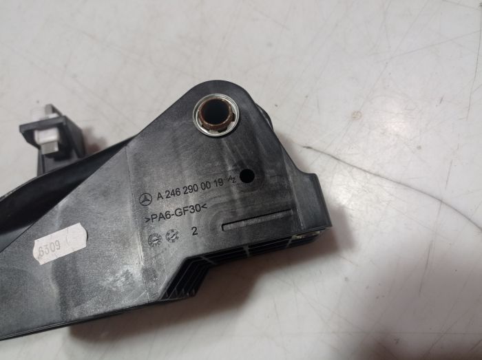 Педаль тормоза Mercedes-Benz CLA 250, A2462900019