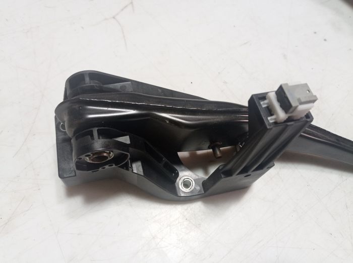 Педаль тормоза Mercedes-Benz CLA 250, A2462900019