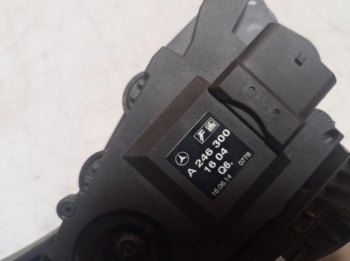 Педаль газа потенциометр Mercedes-Benz CLA 250, A2463001604