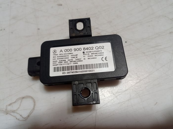 Блок управления датчиков давления шин Mercedes-Benz CLA 250, Мерседес CLA 250, A0009008402