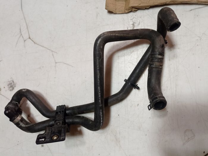 Патрубок шланг отопителя Mercedes-Benz CLA 250, Мерседес CLA 250, A2468303396