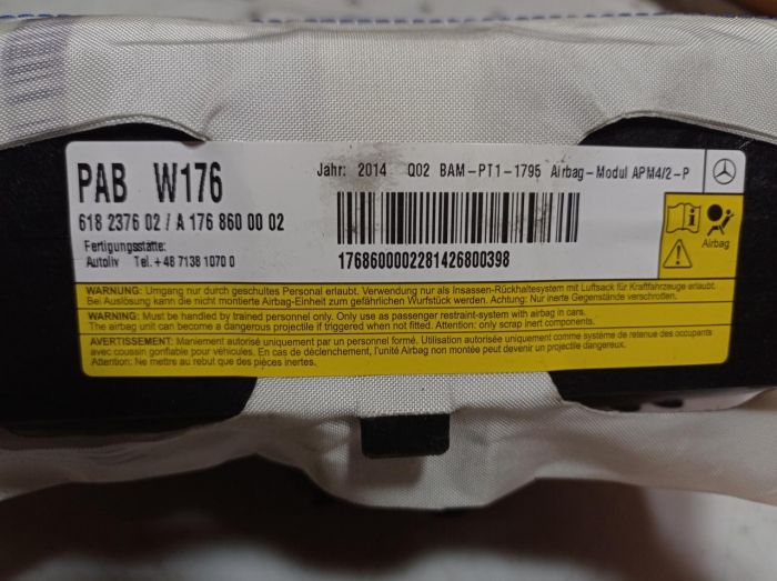 Подушка безопасности airbag пассажира Mercedes-Benz CLA 250, Мерседес CLA 250, A1768600002