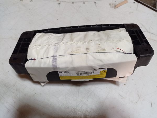 Подушка безопасности airbag пассажира Mercedes-Benz CLA 250, Мерседес CLA 250, A1768600002