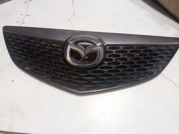 Решітка радіатора Mazda 3 BK 2004 – 2009) хетчбек