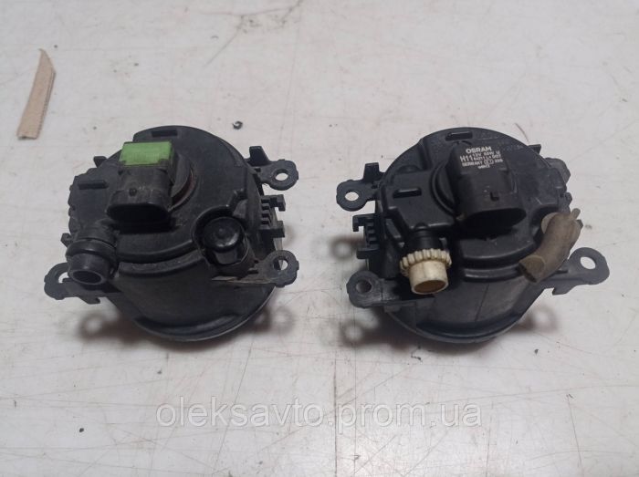 Фара противотуманная левая правая Citroen C4 Picasso, 2007 г.в., 89210094