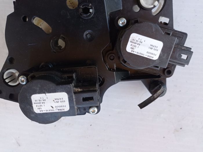 Актуатор моторчик заслонки печки Ford Focus mk3, 2011 - 2018г.в., AV6N-19E616-AA