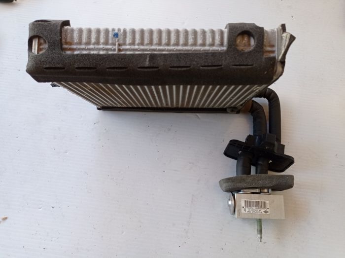 Клапан кондиционера Ford Focus mk3, 2011 - 2018г.в., GV61-19849-BA