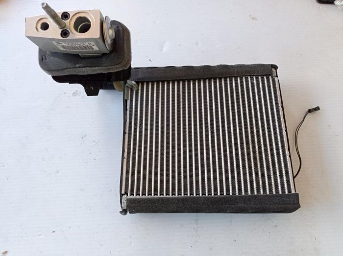 Клапан кондиционера Ford Focus mk3, 2011 - 2018г.в., GV61-19849-BA
