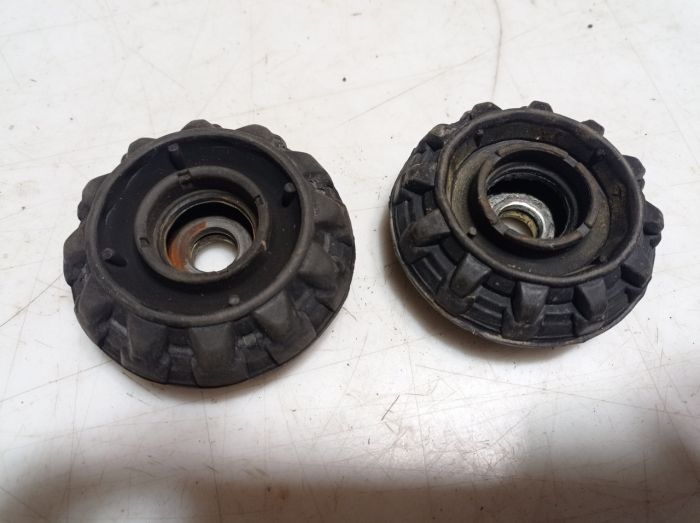 Опорный подшипник амортизатора переднего VW Volkswagen Lupo 3л , 6N0412331A