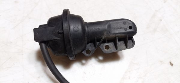 Клапан вакуумный привод заслонок коллектора Mazda 3 BK, 2004 - 2009 г.в., хетчбек, 2.3 бензин МКПП, 42796