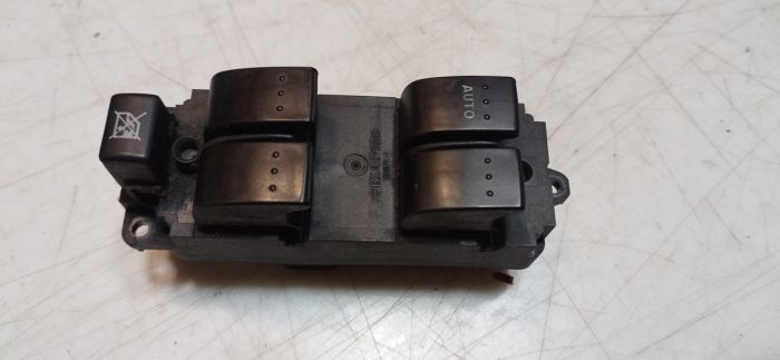 Блок управління склопідйомниками Mazda 3 BK, 2004 - 2009 р.в., хетчбек, 2.3 бензин МКПП, BN8F66350