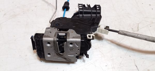 Замок задней левой двери Mercedes-Benz CLA 250, Мерседес CLA 250, A0997305500