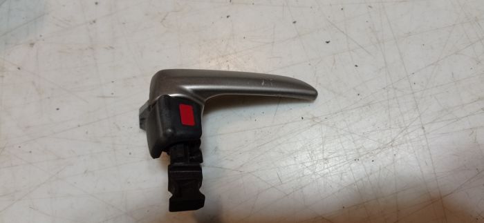 Ручка открытия двери передняя внутренняя Mazda 3 BK, 2004 - 2009 г.в., хетчбек, 2.3 бензин МКПП