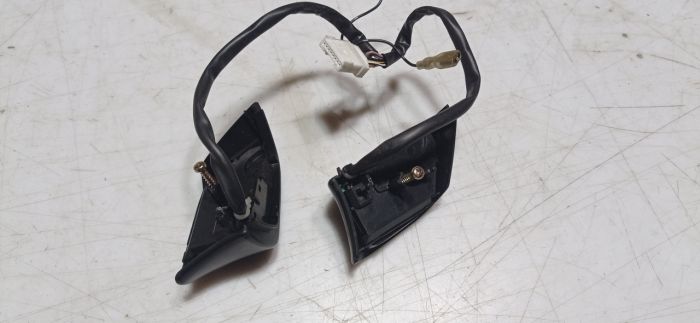 Кнопки на кермо Mazda 3 BK хетчбек, 2.3 бензин МКПП, дорестайл, 153789-LH 153769-RH