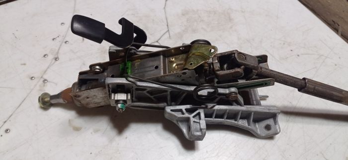 Рулевая колонка Mazda 3 BK хэтчбек, 2.3 бензин МКПП, дорестайл, 3N613C529-DD