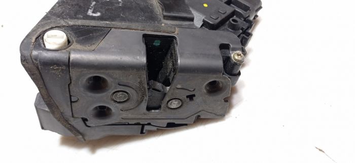 Замок двери задней левой 6 pin Mazda 3 BK, 2004 - 2009 г.в., хетчбек, 2.3 бензин МКПП, 3N6A-A26413-B
