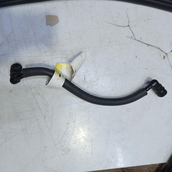 Топливная трубка Mazda 3 BK 2003 - 2009 г.в. хэтчбек 2.3 бензин МКПП