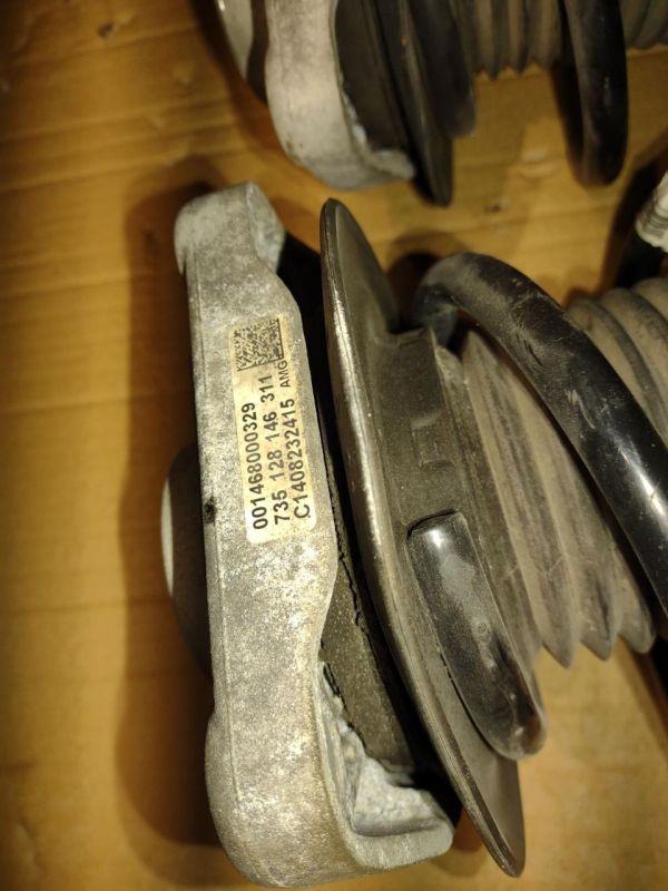 Стойка передняя левая, правая Mercedes-Benz W117 CLA 250, Мерседес CLA 250, A1763205438