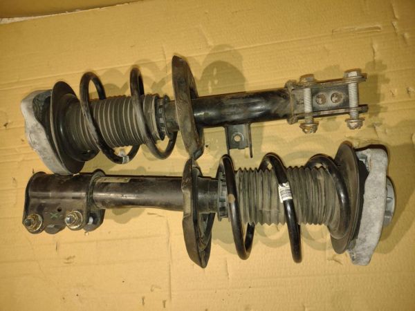 Стойка передняя левая, правая Mercedes-Benz W117 CLA 250, Мерседес CLA 250, A1763205438