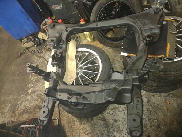Подрамник передний балка передняя Honda Accord 7 универсал 2.2 дизель (правый руль), Хонда Аккорд 7