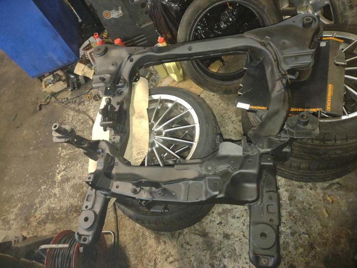 Подрамник передний балка передняя Honda Accord 7 универсал 2.2 дизель (правый руль), Хонда Аккорд 7