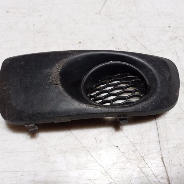 Заглушка противотуманной фары левая Subaru Impreza 1997 - 2000 г.в.