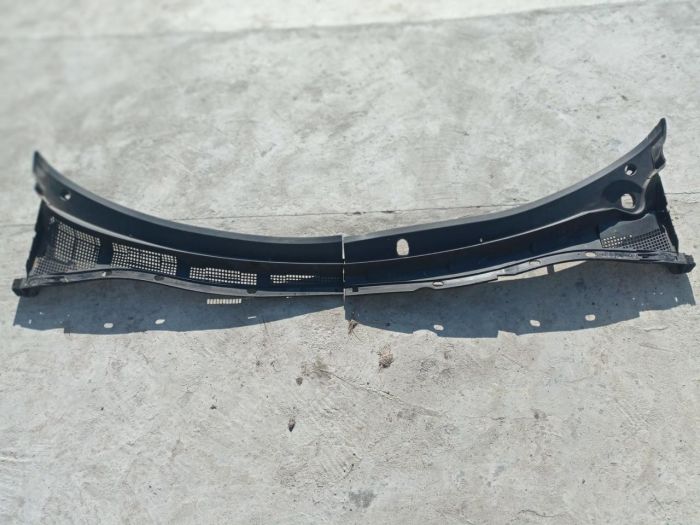 Накладка под лобовое стекло Жабо Mazda 3 BK 2003 - 2009 г.в. хетчбек 2.3, BP4K507R1, BP4K507s1