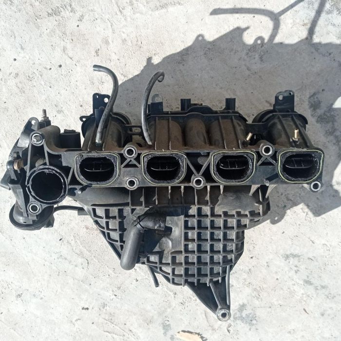 Коллектор впускной Mazda 3 BK 2003 - 2009 г.в. хетчбек 2.3