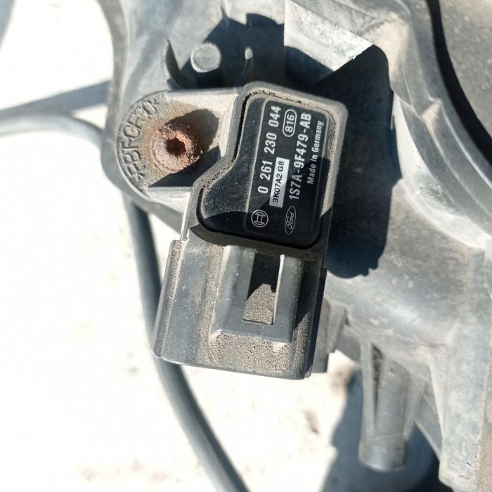Коллектор впускной Mazda 3 BK 2003 - 2009 г.в. хетчбек 2.3