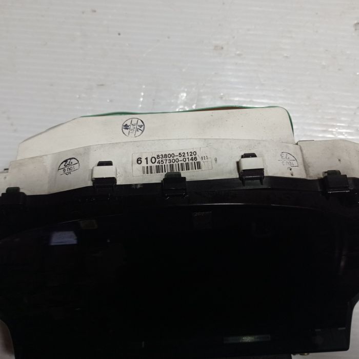 Приборная панель Toyota Yaris, 1.3 двигатель, 1999 - 2005 г.в., 83800-52120