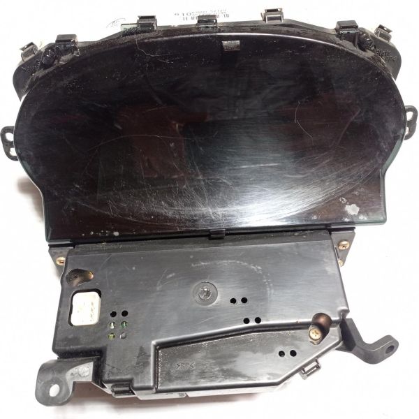 Приборная панель Toyota Yaris, 1.3 двигатель, 1999 - 2005 г.в., 83800-52120