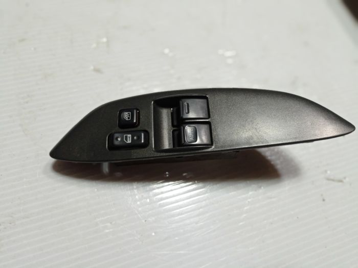 Блок управління склопідйомниками Toyota Yaris, 1.3 двигун, 1999 - 2005 р.в., 84820-52170
