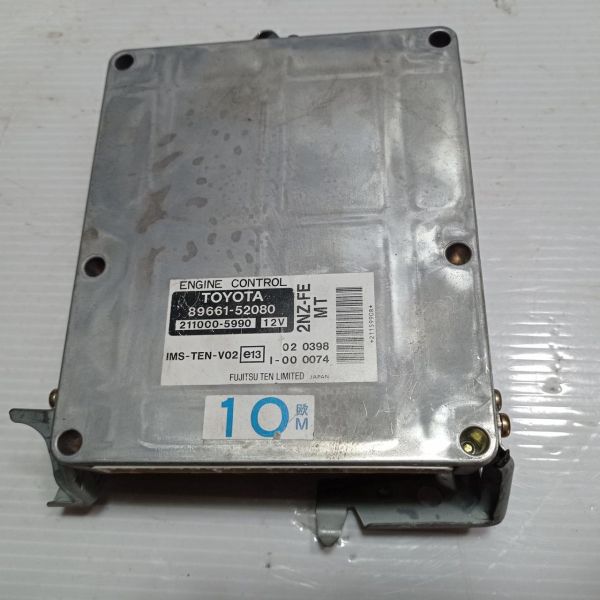 Блок управления двигателем 2NZ-FE Toyota Yaris, 1.3 двигатель, 1999 - 2005 г.в., 89661-52080, 211000-5990
