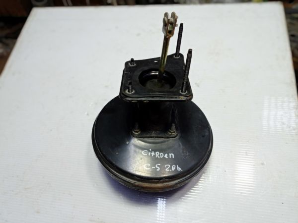 Вакуумный усилитель тормозов Citroen C5 2.0 16V 2001 - 2004 г.в., универсал, 0204024799