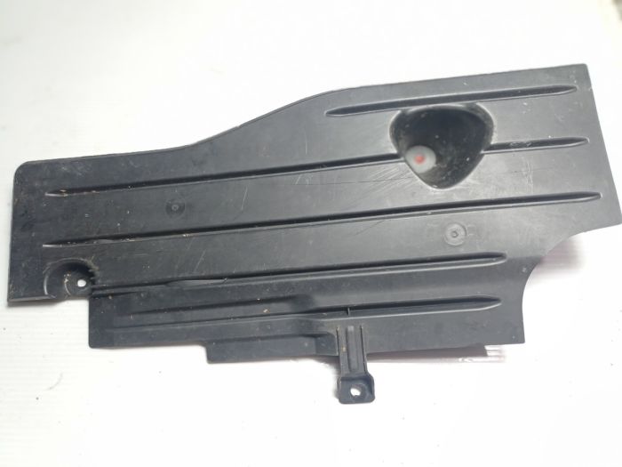 Защита днища задняя правая Ford Focus 3, 2.0, AV61R11778AF
