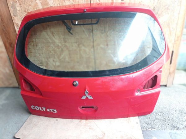 Крышка багажника, задняя крышка Mitsubishi Colt 6, 1.1 бензин 2004 - 2008 г.в., 3 двери
