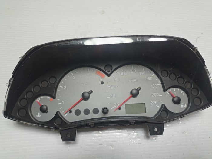 Щиток приборная панель Ford Focus, 1.6, 16v, 1998 – 2004 г.в., 98AP10841BC