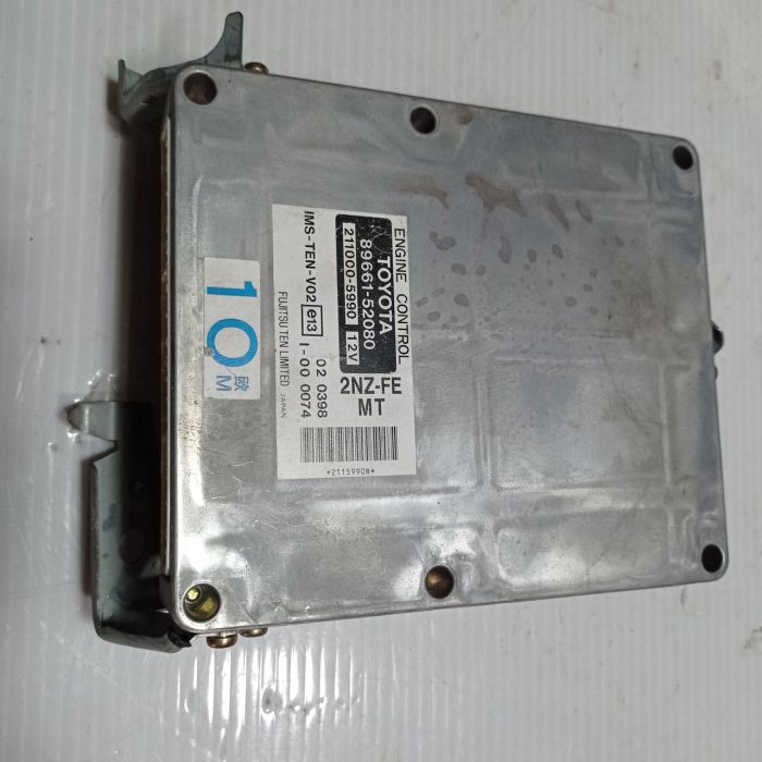 Блок управления двигателем Toyota Yaris, 1999 – 2005 г.в., 89661-52080, 211000-5990