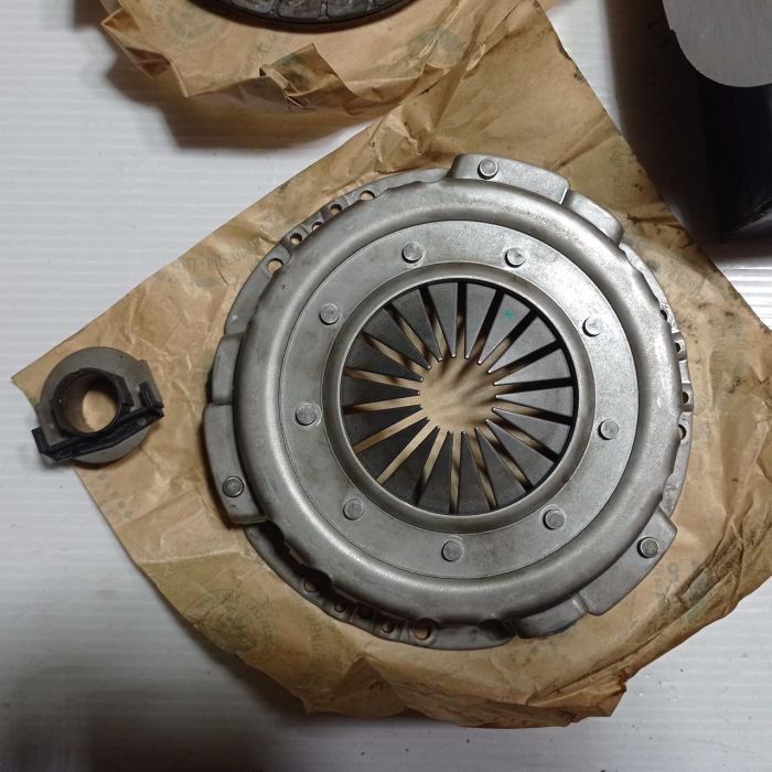 Сцепление (комплект) на Dacia Logan 1.2 16V-1.4 2004, Renault Clio 2 1.0 - 1.4"