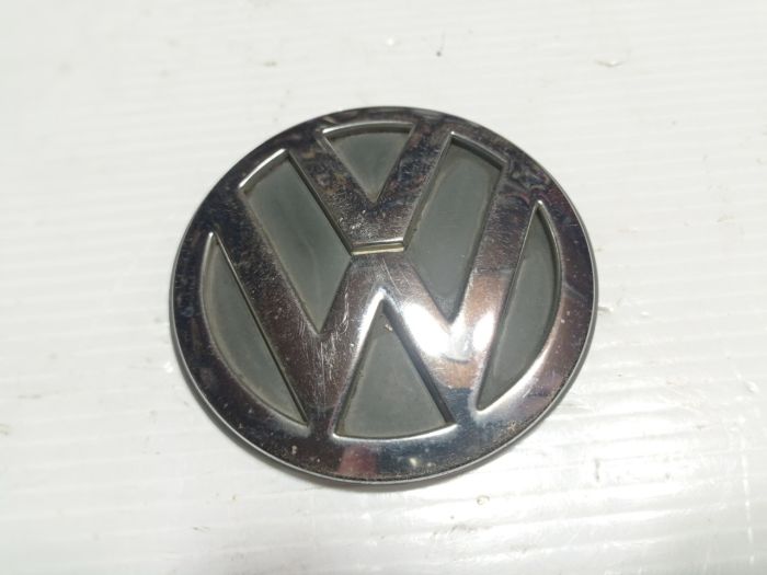Эмблема крышки багажника VW Volkswagen Lupo 3l, 1.2 tdi, 1J6853630A/B