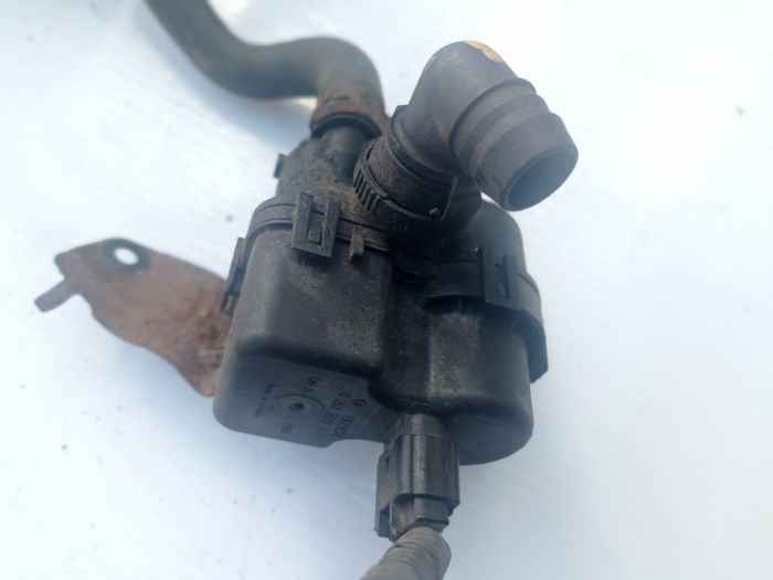 Насос подкачки клапан абсорбера Mazda 3 BK 2004 - 2009 г.в., хэтчбек, 0261222020
