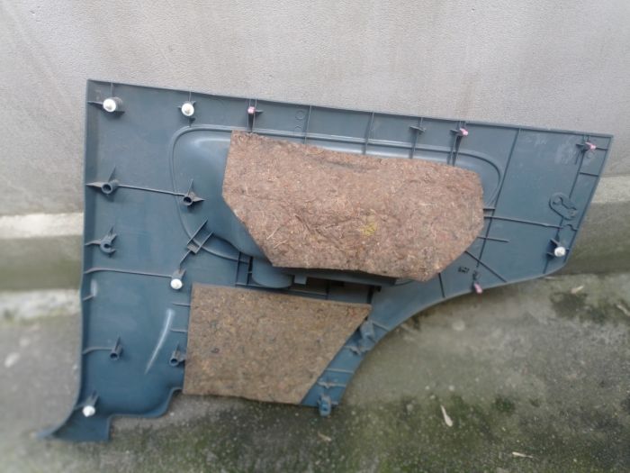 Обшивка кузова левая Toyota Yaris 3d 1999 - 2005 г.в, 6252052010