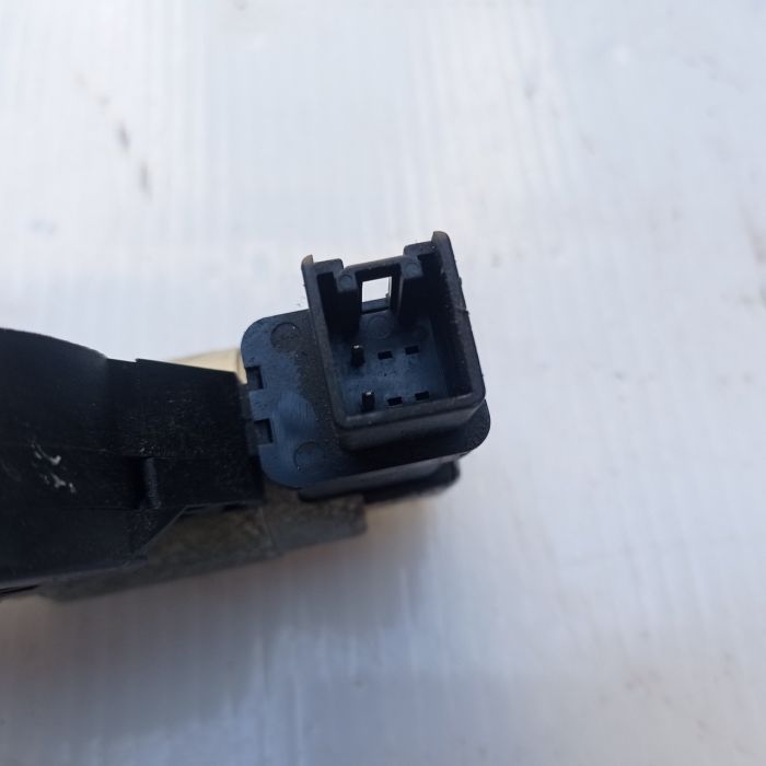 Моторчик стеклоподъемника задний правый 2pin Mazda 3 BK 2004 - 2009 г.в., 2.3 бензин хэтчбек, G22C5958X