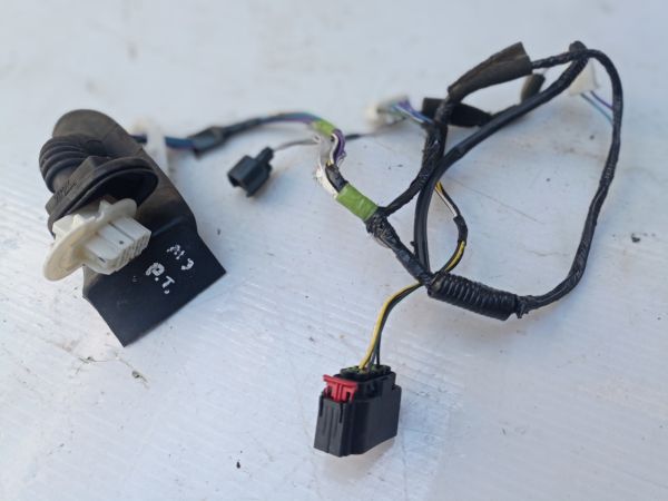 Проводка задней правой двери Mazda 3 BK 2004 - 2009 г.в., 2.3 бензин хэтчбек