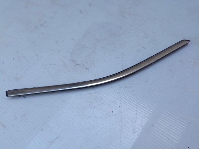 Молдинг накладка крыла правого Citroen C4 Picasso 2007 - 2014 г.в