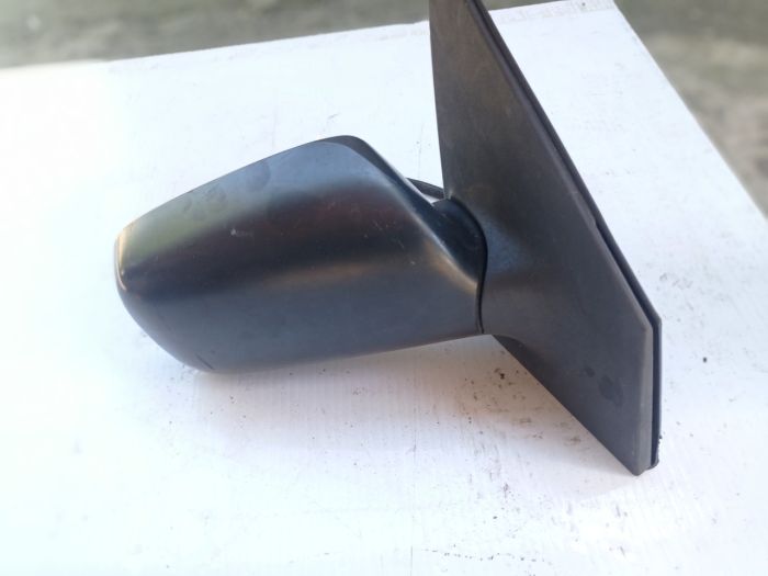 Дзеркало бічне праве Toyota Yaris 3d 5 pin 1999 - 2005 р.в.
