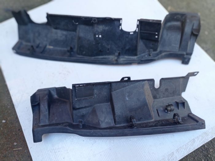 Накладка под лобовое стекло Жабо нижняя часть Ford Ka 1996 - 2008 г.в., 97kgb016b21af, 97kgb016b20af
